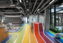 Polyflor | Livesport expanded its headquarters in the modern Aspira Business Center in Prague