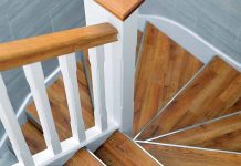 Caterham Carpets: Who dares wins